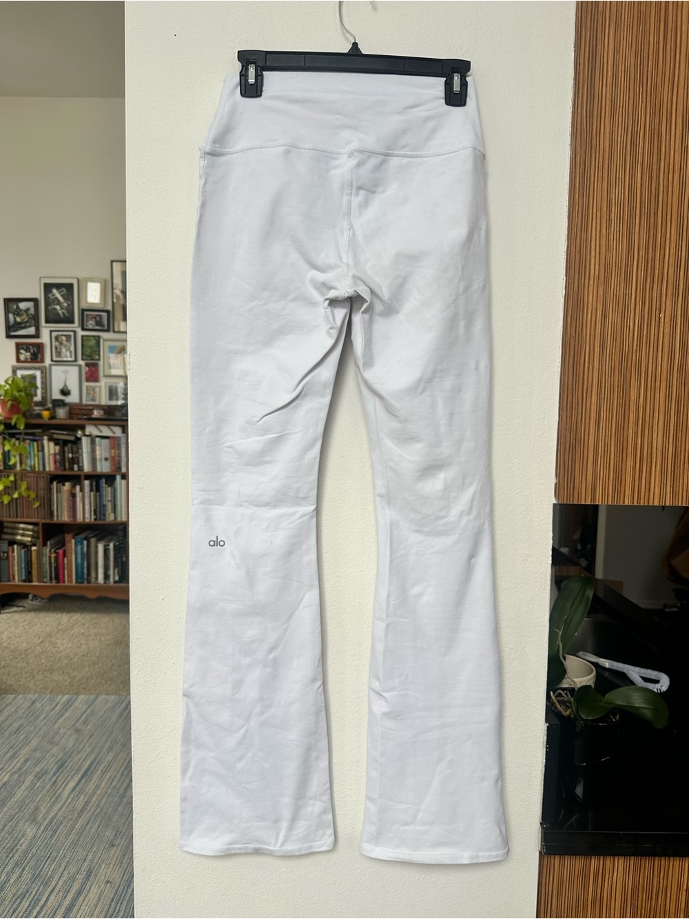 ALO White Flare Yoga Pants - Medium - Picture 2 of 4